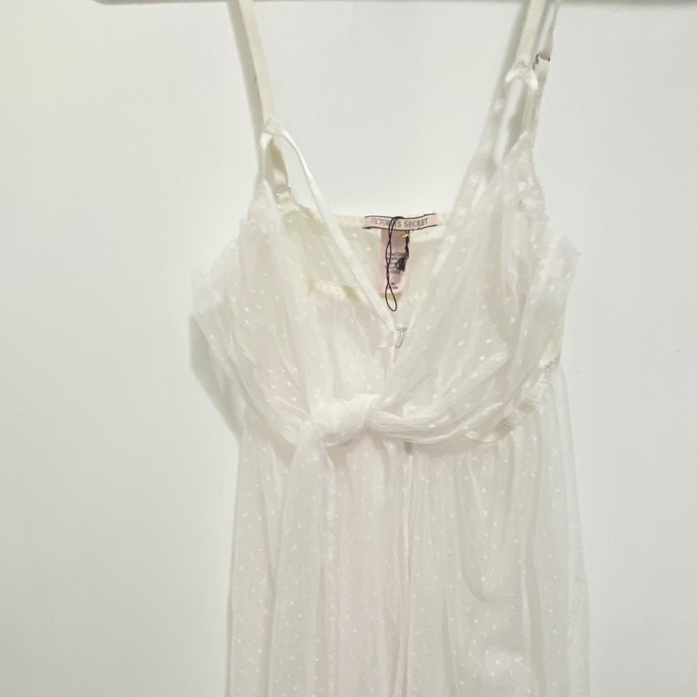 Victoria Secret White  Lace Size M Women’s Slip Top Dress